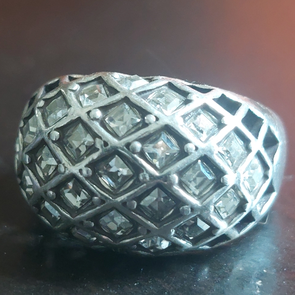 Brighton Elegant Silver Diamond Pattern Rhinestone Ring, Size 8.